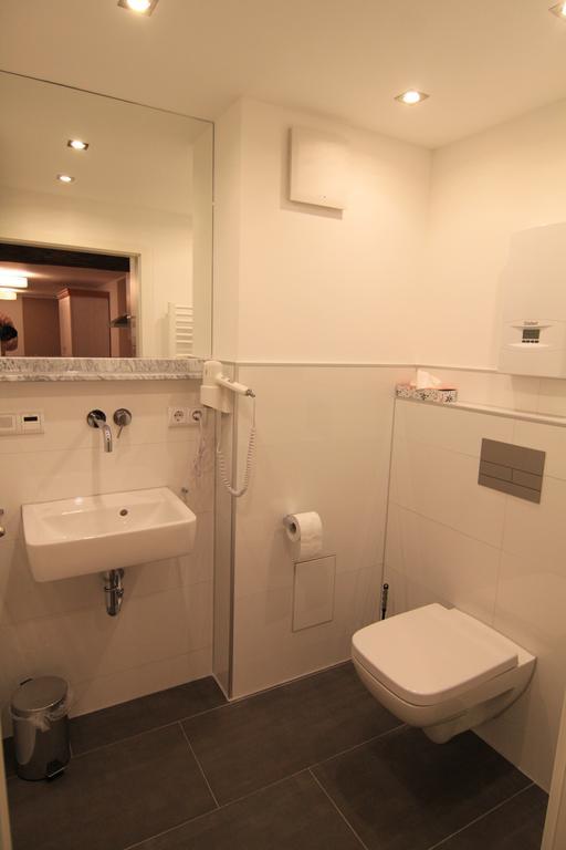 City Apartments エアフルト 部屋 写真